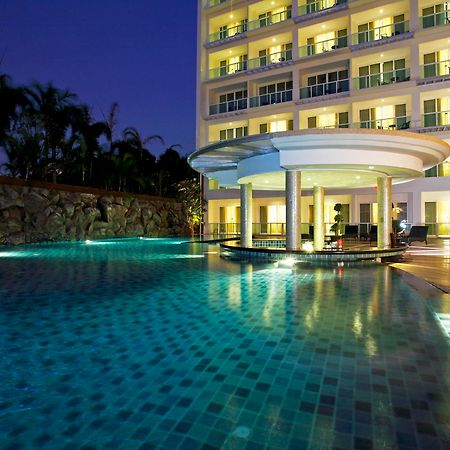 Centara Nova Hotel Pattaya Exterior foto
