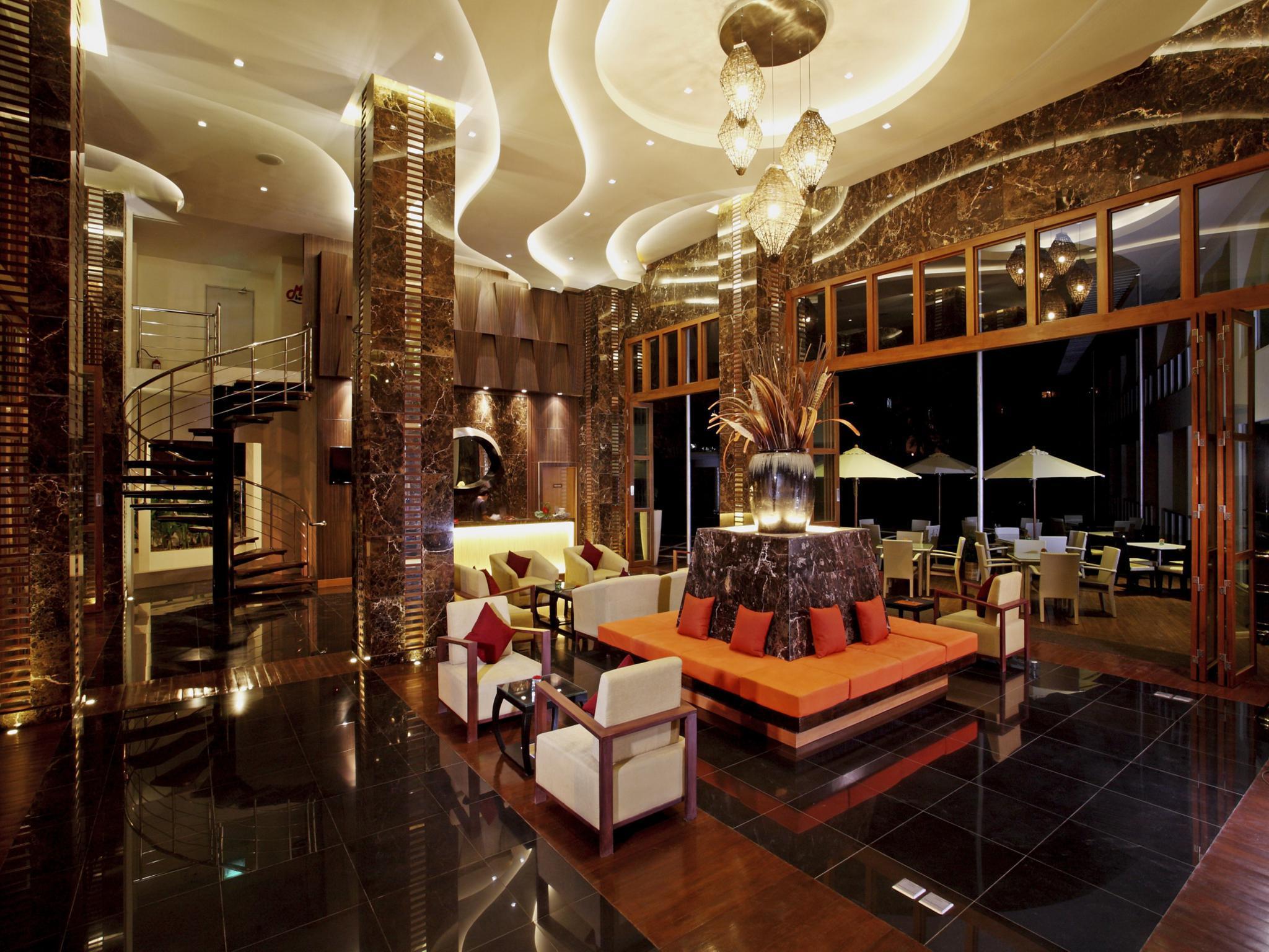 Centara Nova Hotel Pattaya Exterior foto