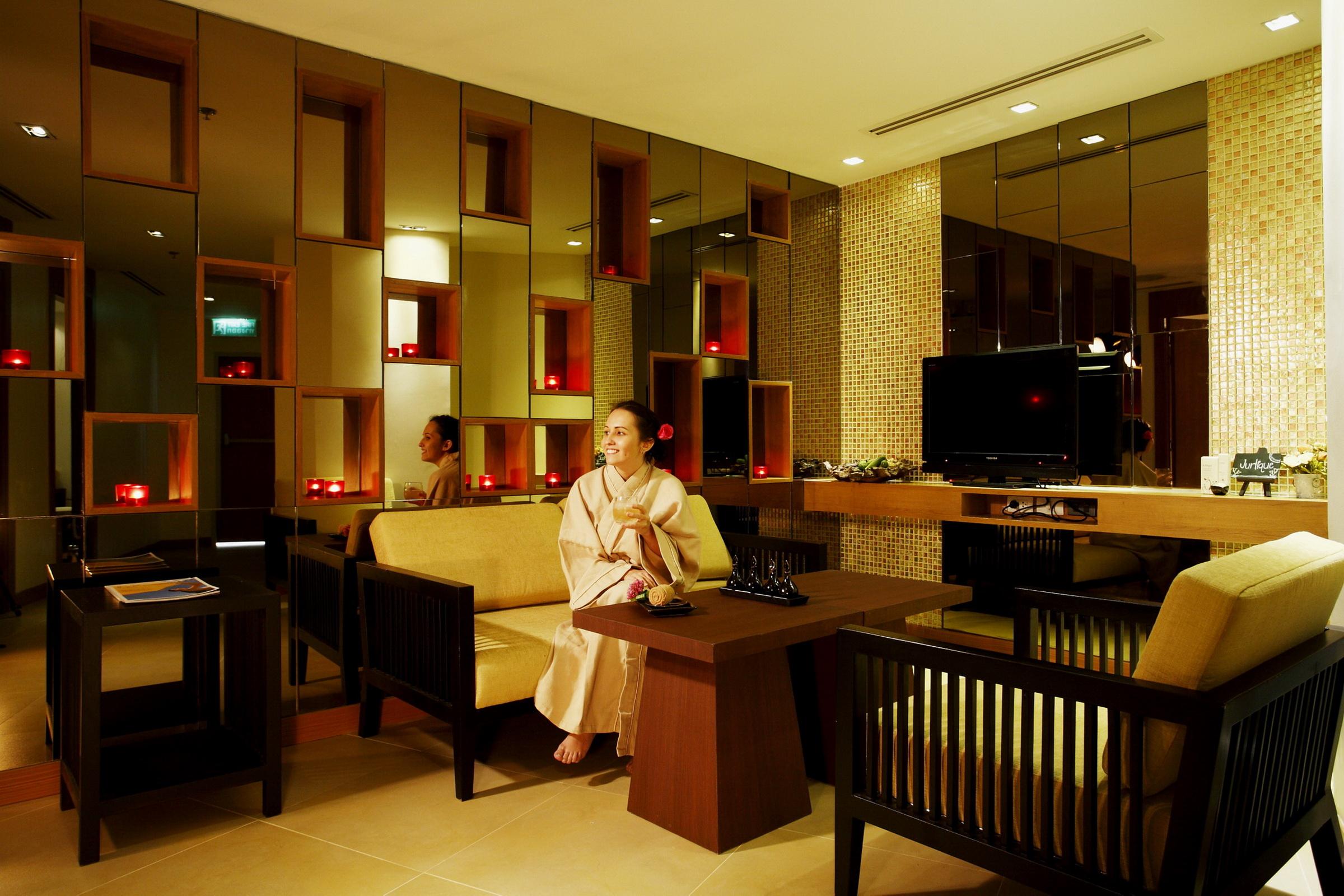 Centara Nova Hotel Pattaya Exterior foto