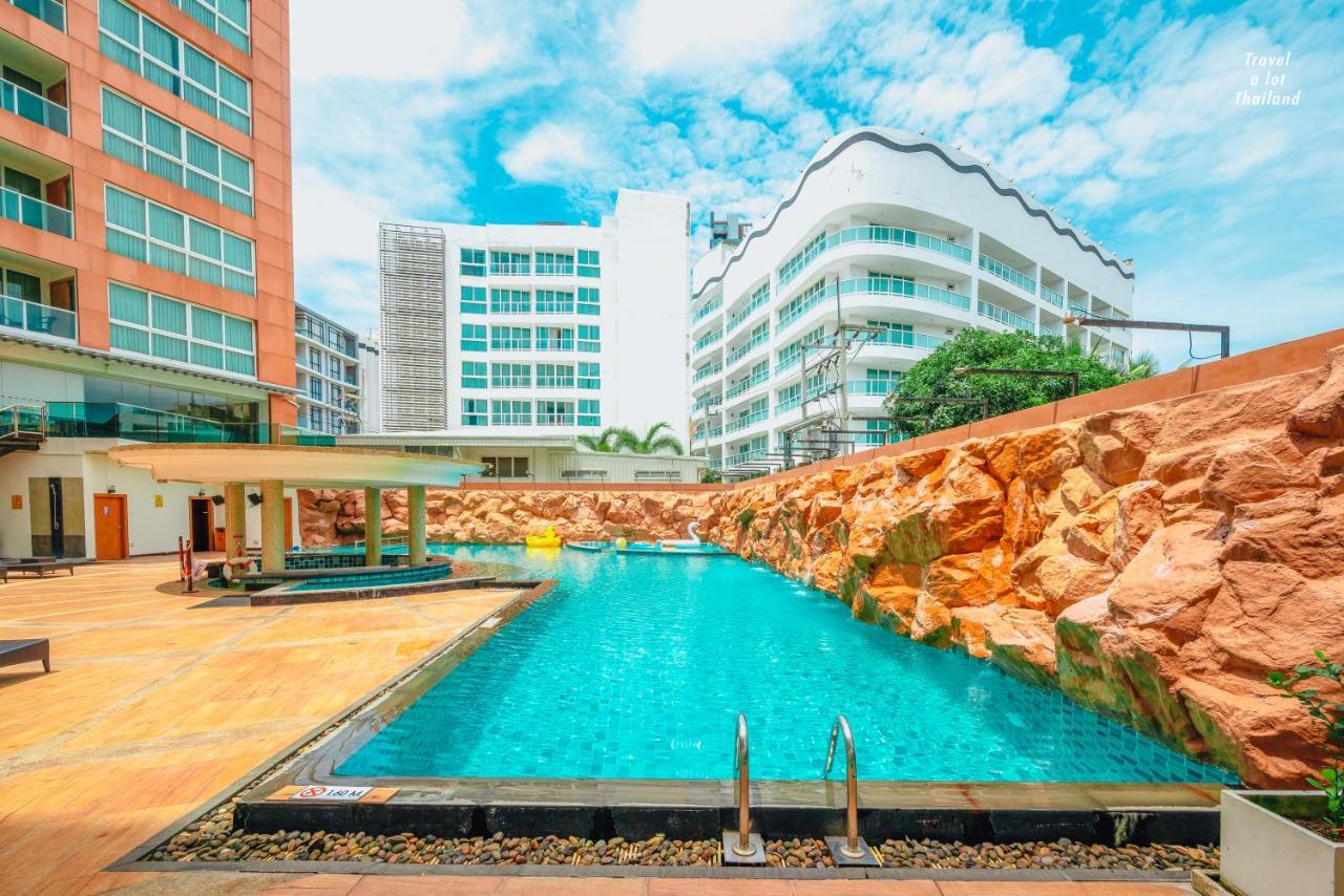 Centara Nova Hotel Pattaya Exterior foto