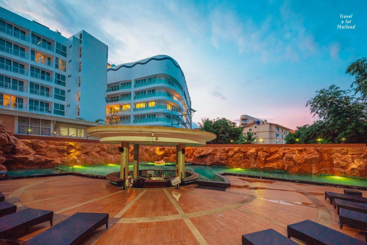 Centara Nova Hotel Pattaya Exterior foto